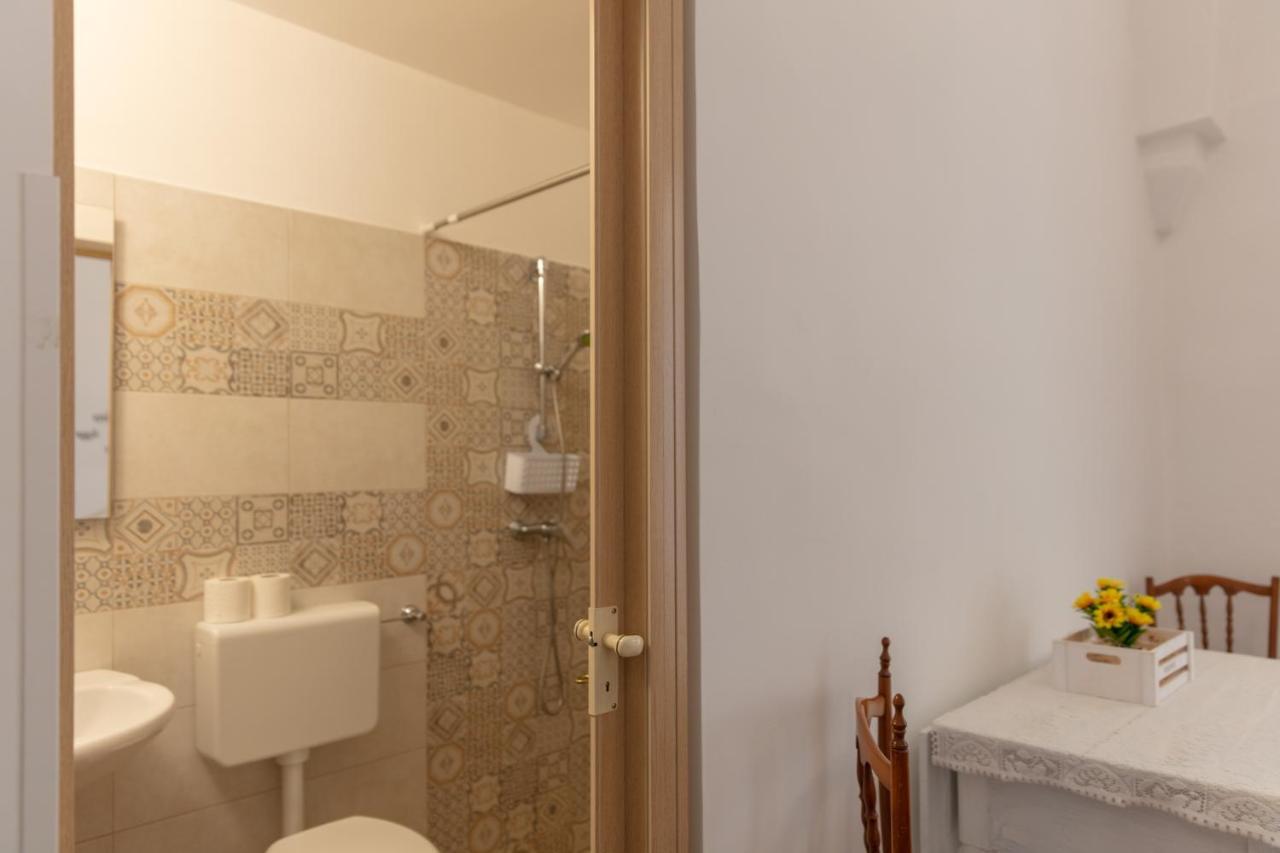 Dimora Dei Nonni 199 Bed & Breakfast Monopoli Exterior photo